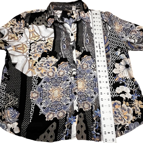 Chico's Women's Printed Crinkle Button-Down Blouse Multicolor Size L Career - Picture 5 of 8